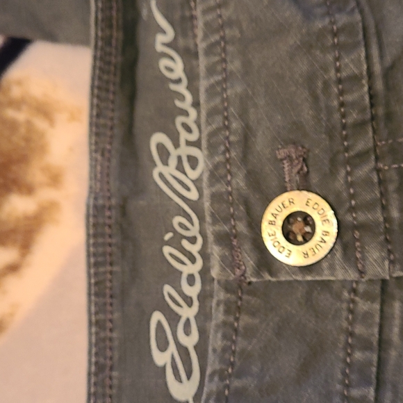 Eddie Bauer Adventurer Stretch Ripstop Cargo Capri - Picture 10 of 16